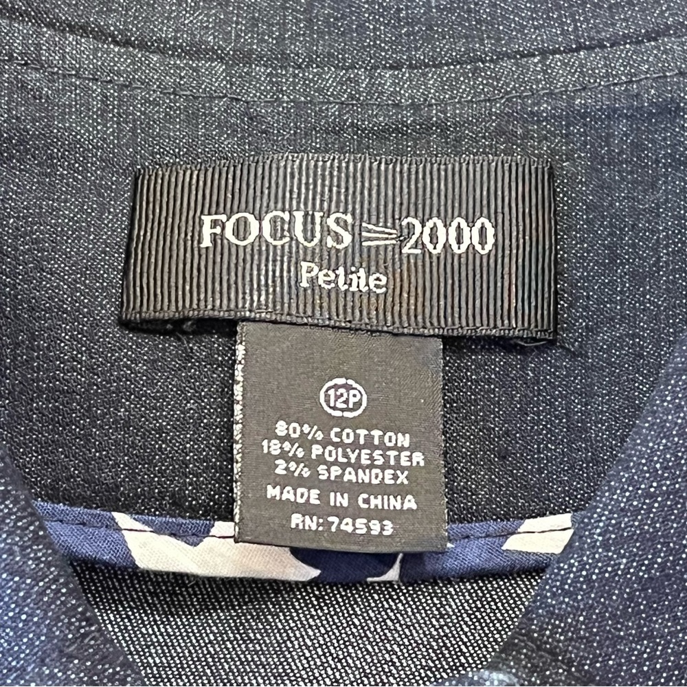 💥New Condition💥 Focus 2000 2Button Denim Jacket/Topper Size 12P - Picture 8 of 10